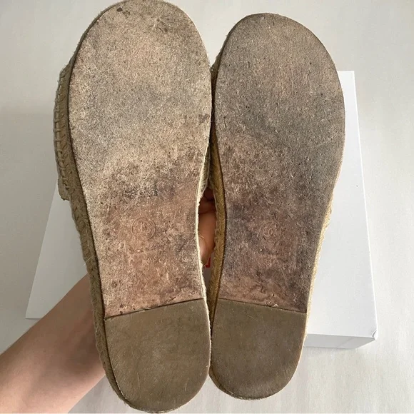 Chanel Interlocking CC Logo Quilted Espadrilles Slides Sandals Size 39 - Picture 6 of 9